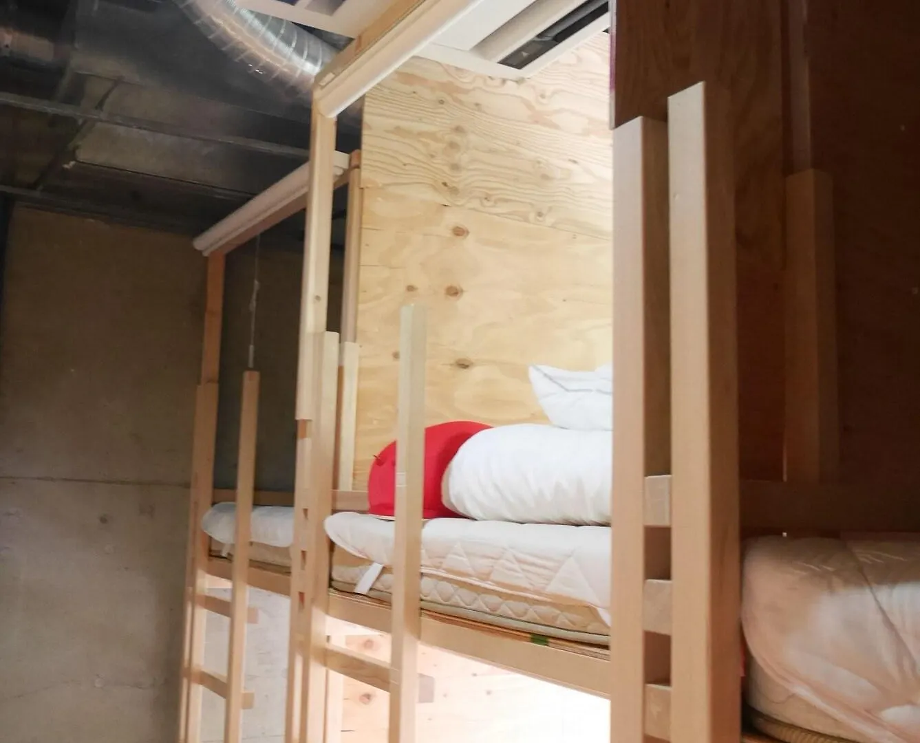 Artnshelter - Hostel Tokyo Japan