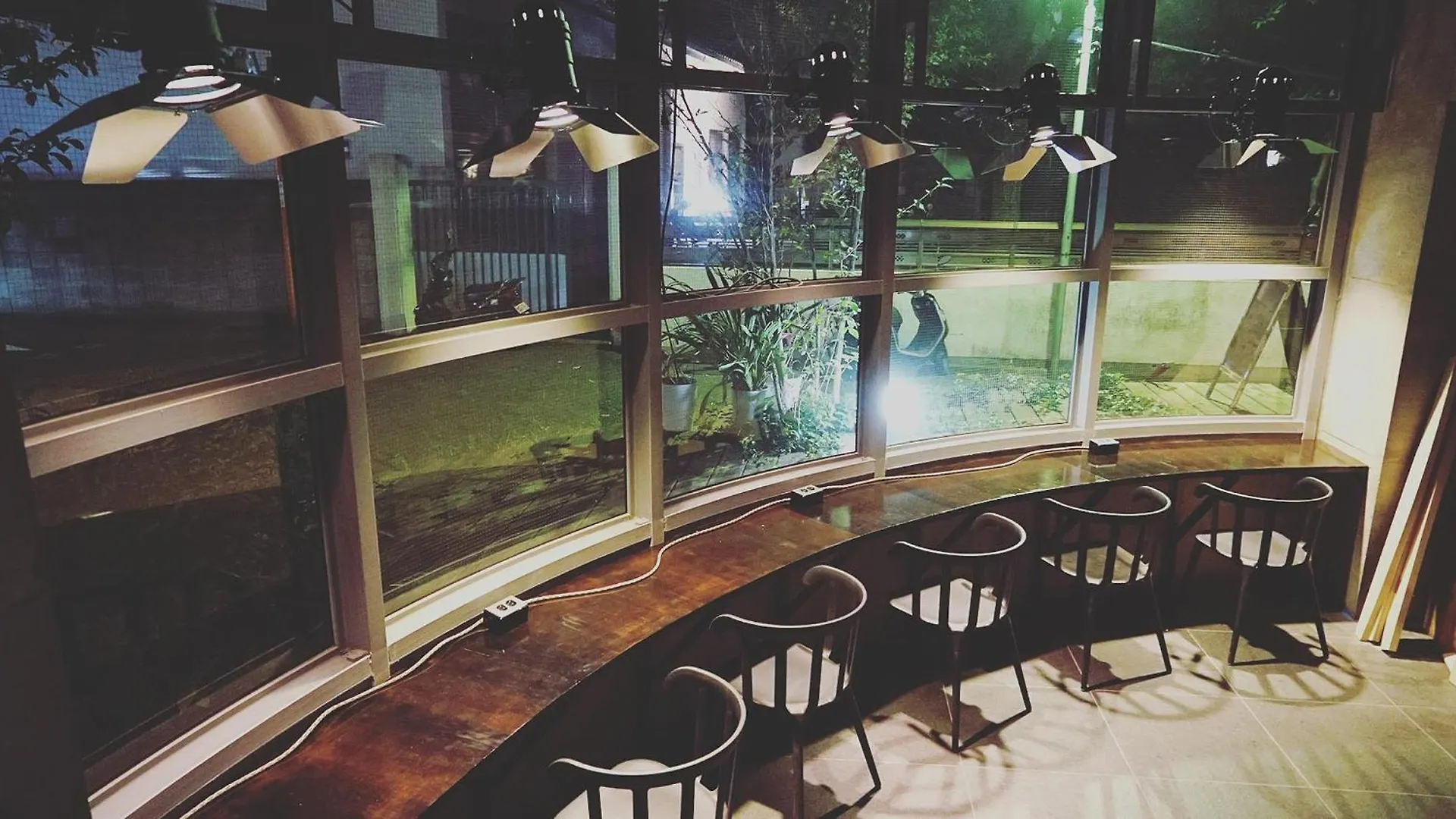 Artnshelter - Hostel Tokyo